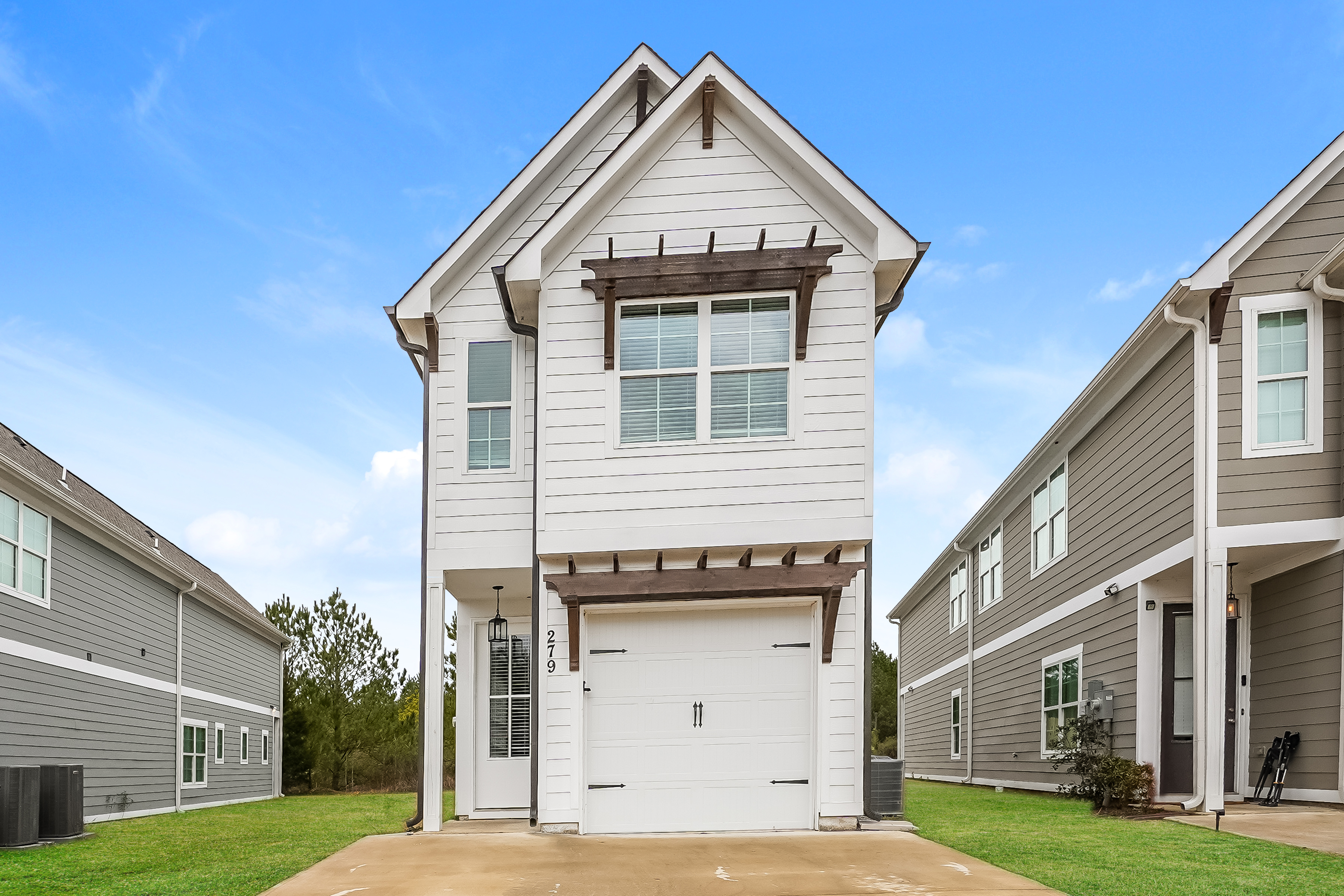 279 CREEK RUN WAY CALERA, AL 35040